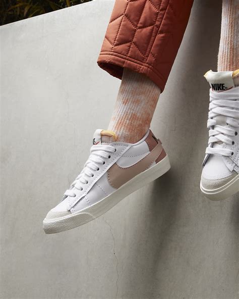 Nike Blazer Low 77 White Rose (Women's) 